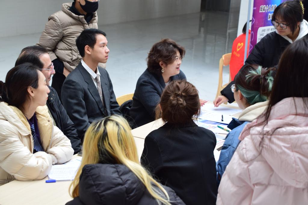 点亮生涯灯塔，磨砺职场利剑 ——山...